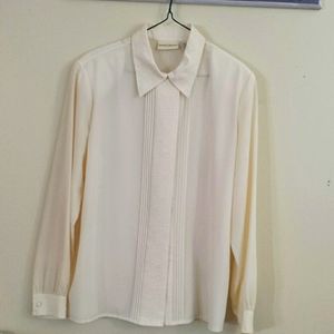 Jaclyn Smith long sleeve blouse